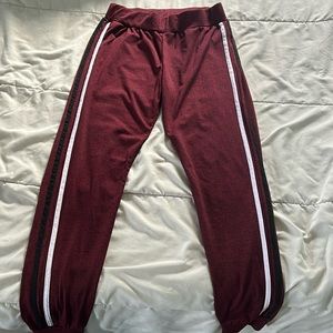 Maroon medium sweats